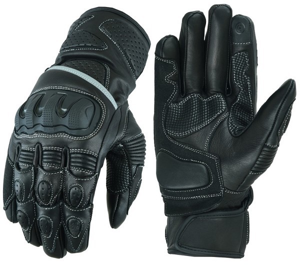MOTORCYCLE GLOVES MADE OF LEATHER AND TPU PROTECTIONS