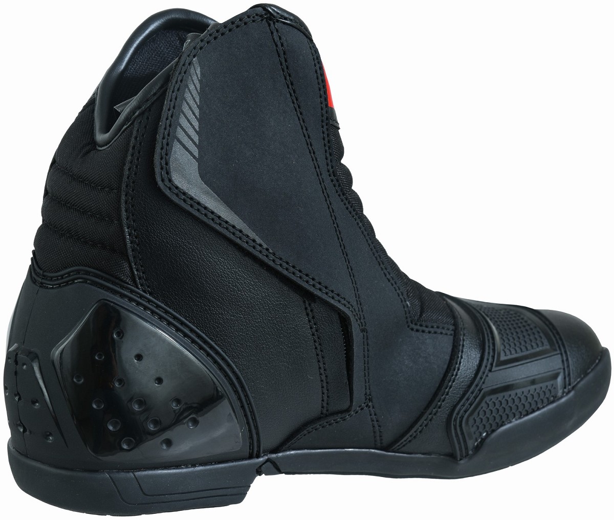 BOTAS DE MOTO CARRETERA ESTILO DEPORTIVO CAÑA CORTA IMPERMEABLES Y TRANSPIRABLES CON HOMOLOGACIÓN CE Y EPI