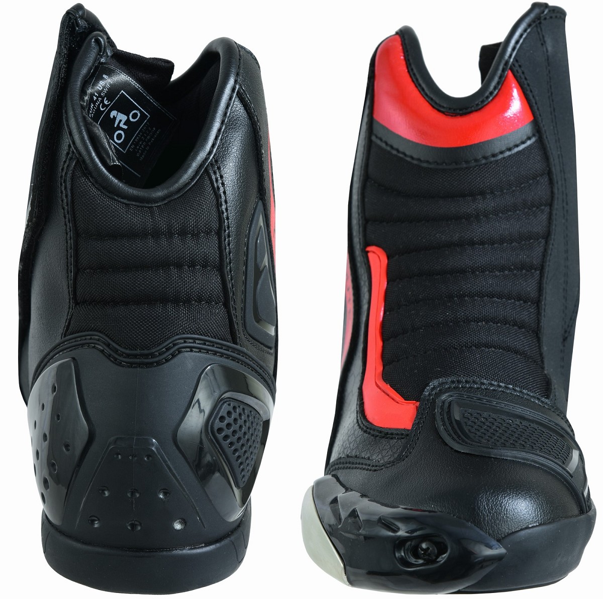 BOTAS DE MOTO CARRETERA ESTILO DEPORTIVO CAÑA CORTA IMPERMEABLES Y TRANSPIRABLES CON HOMOLOGACIÓN CE Y EPI