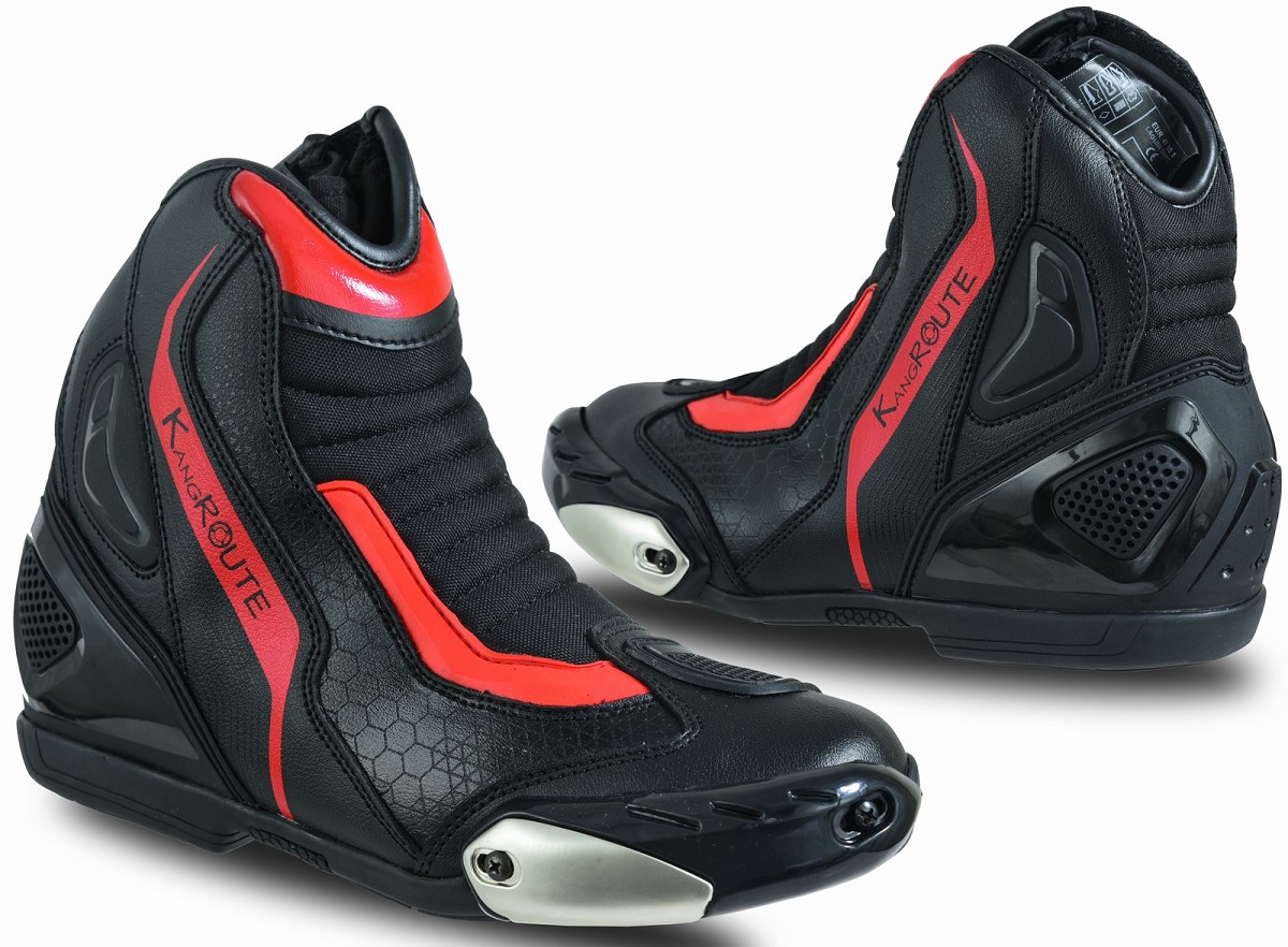 BOTAS DE MOTO CARRETERA ESTILO DEPORTIVO CAÑA CORTA IMPERMEABLES Y TRANSPIRABLES CON HOMOLOGACIÓN CE Y EPI