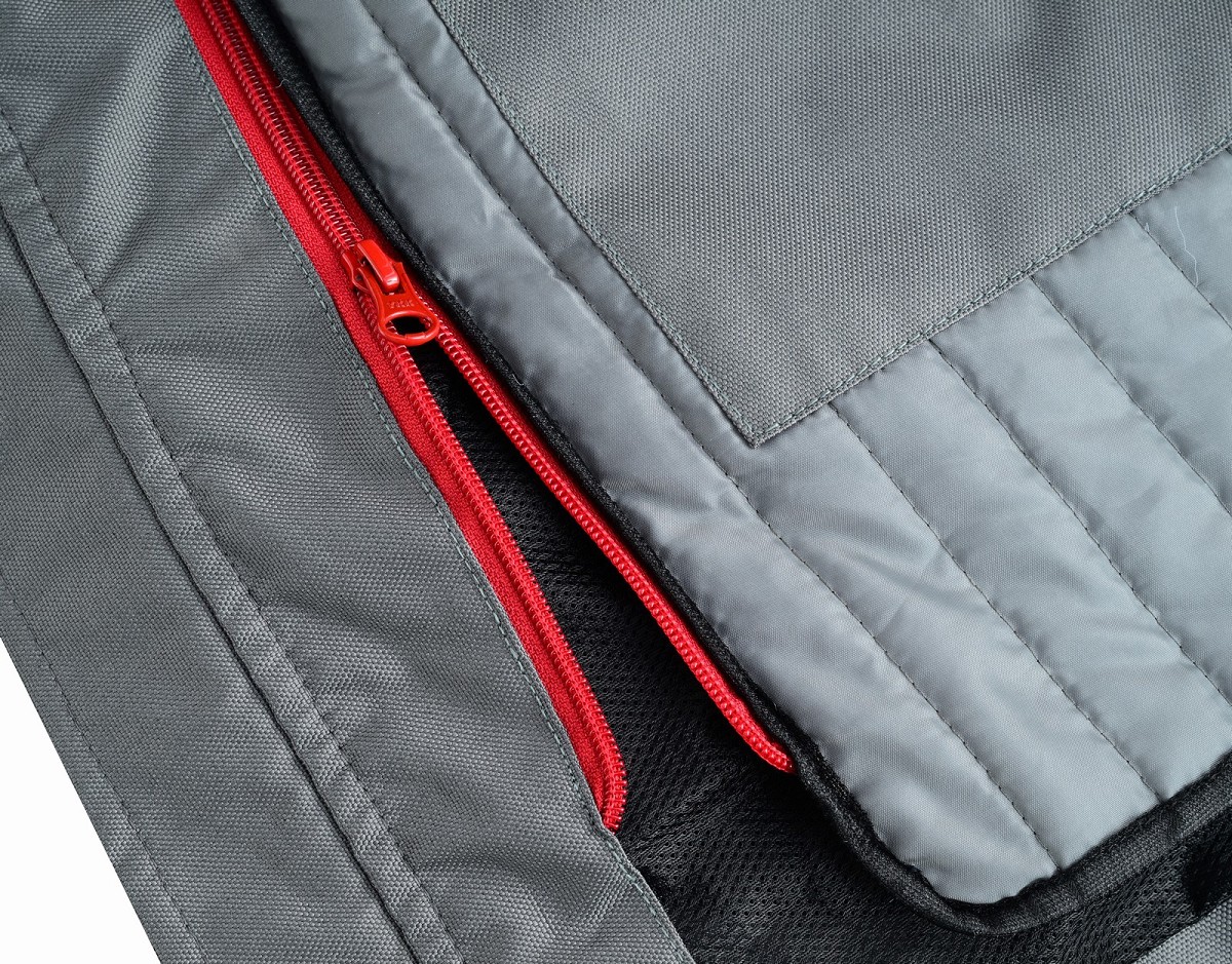 CHAQUETA DE MOTO UNISEX EN TEJIDO SOFTSHELL, NEOPRENO IMPERMEABLE, T&Eacute;RMICO Y PROTECTORES C.E.