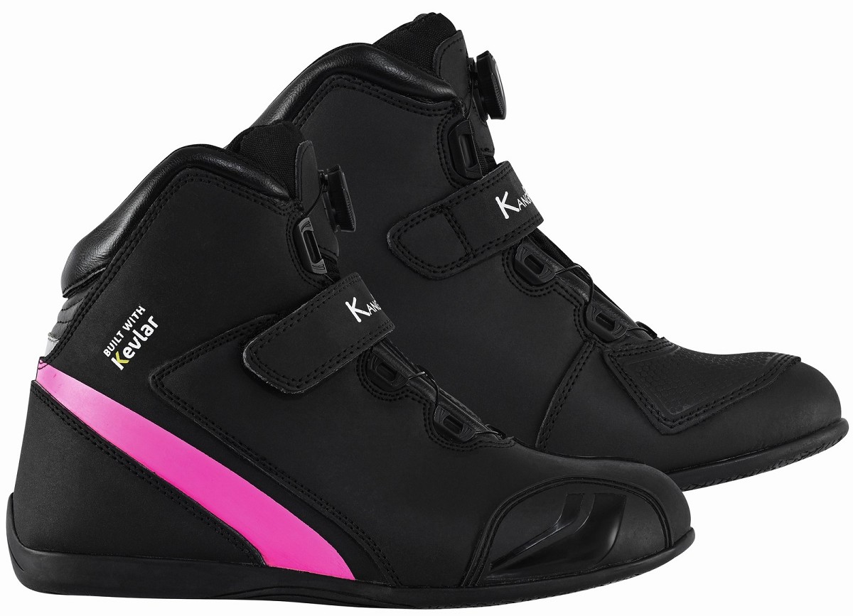ZAPATILLAS DE MOTO IMPERMEABLES Y TRANSPIRABLES CON HOMOLOGACIÓN CE Y EPI ZAPATILLAS DE MOTO IMPERMEABLES Y TRANSPIRABLES CON HOMOLOGACIÓN CE Y EPI