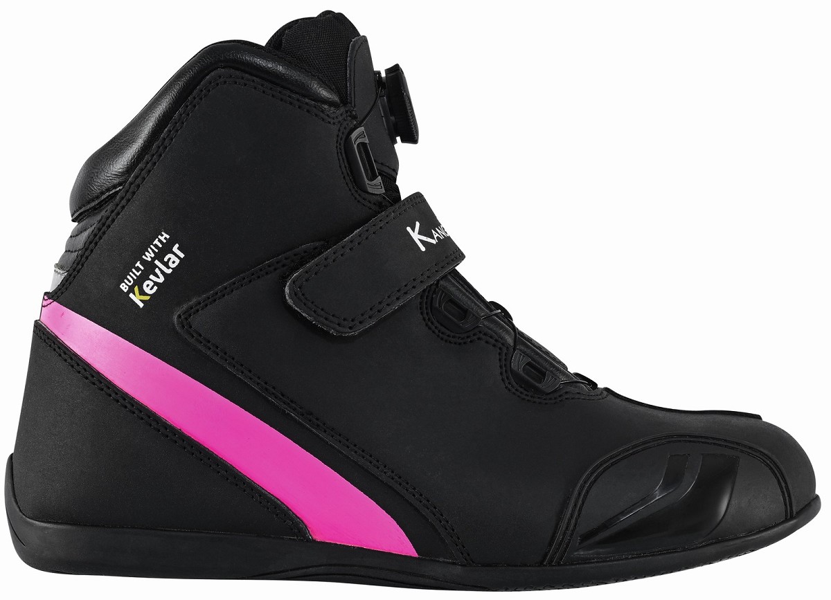ZAPATILLAS DE MOTO IMPERMEABLES Y TRANSPIRABLES CON HOMOLOGACIÓN CE Y EPI ZAPATILLAS DE MOTO IMPERMEABLES Y TRANSPIRABLES CON HOMOLOGACIÓN CE Y EPI