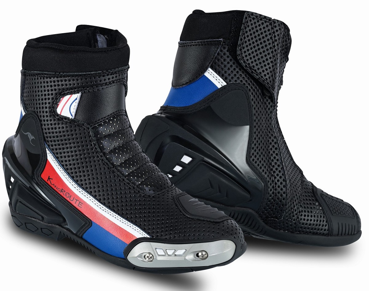 BOTAS DE MOTO DE CARRETERA ESTILO DEPORTIVO, DE CAÑA CORTA/MEDIA, ULTRAPERFORADAS, CON HOMOLOGACIÓN CE Y EPI BOTAS DE MOTO DE CARRETERA ESTILO DEPORTIVO, DE CAÑA CORTA/MEDIA, ULTRAPERFORADAS, CON HOMOLOGACIÓN CE Y EPI