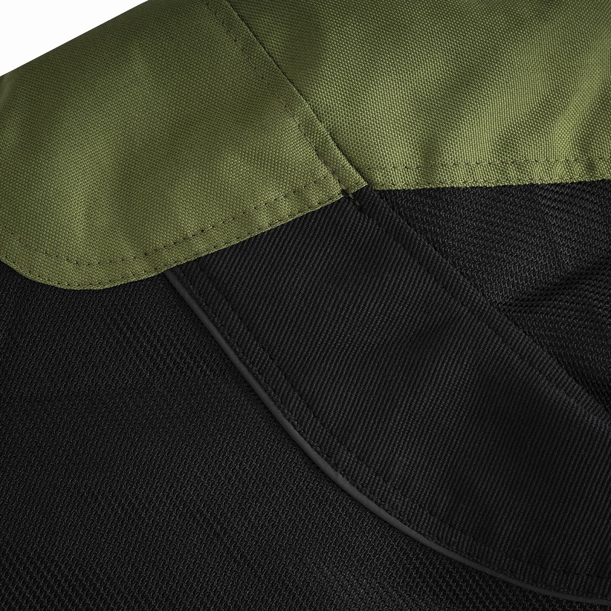 CHAQUETA DE MOTO PARA VERANO, PERFORADA, CON PROTECCIONES CE Y FORRO IMPERMEABLE DESMONTABLE. CERTIFICACIÓN CE CLASE AA. CHAQUETA DE MOTO PARA VERANO, PERFORADA, CON PROTECCIONES CE Y FORRO IMPERMEABLE DESMONTABLE. CERTIFICACIÓN CE CLASE AA.